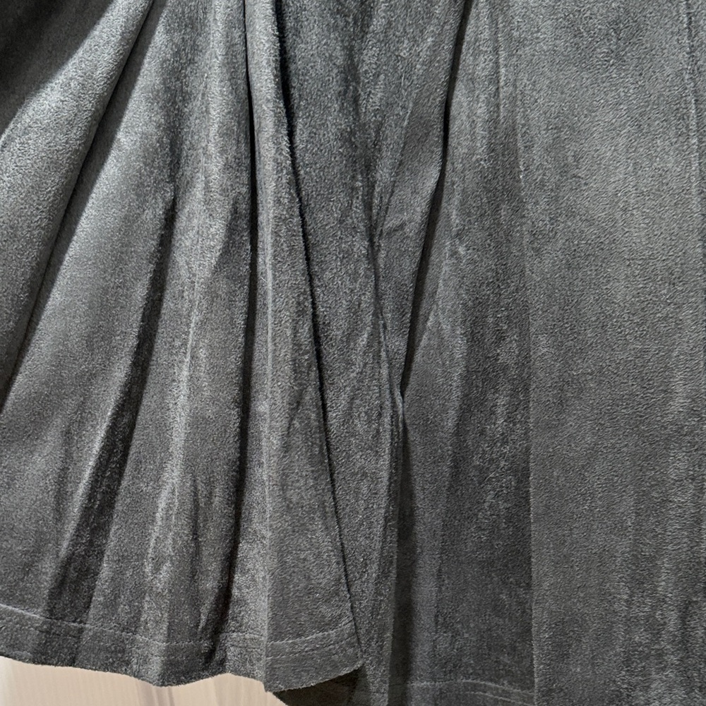 Elegant Grey pleated brushed faux suede Women's Skirt - Picture 4 of 4
